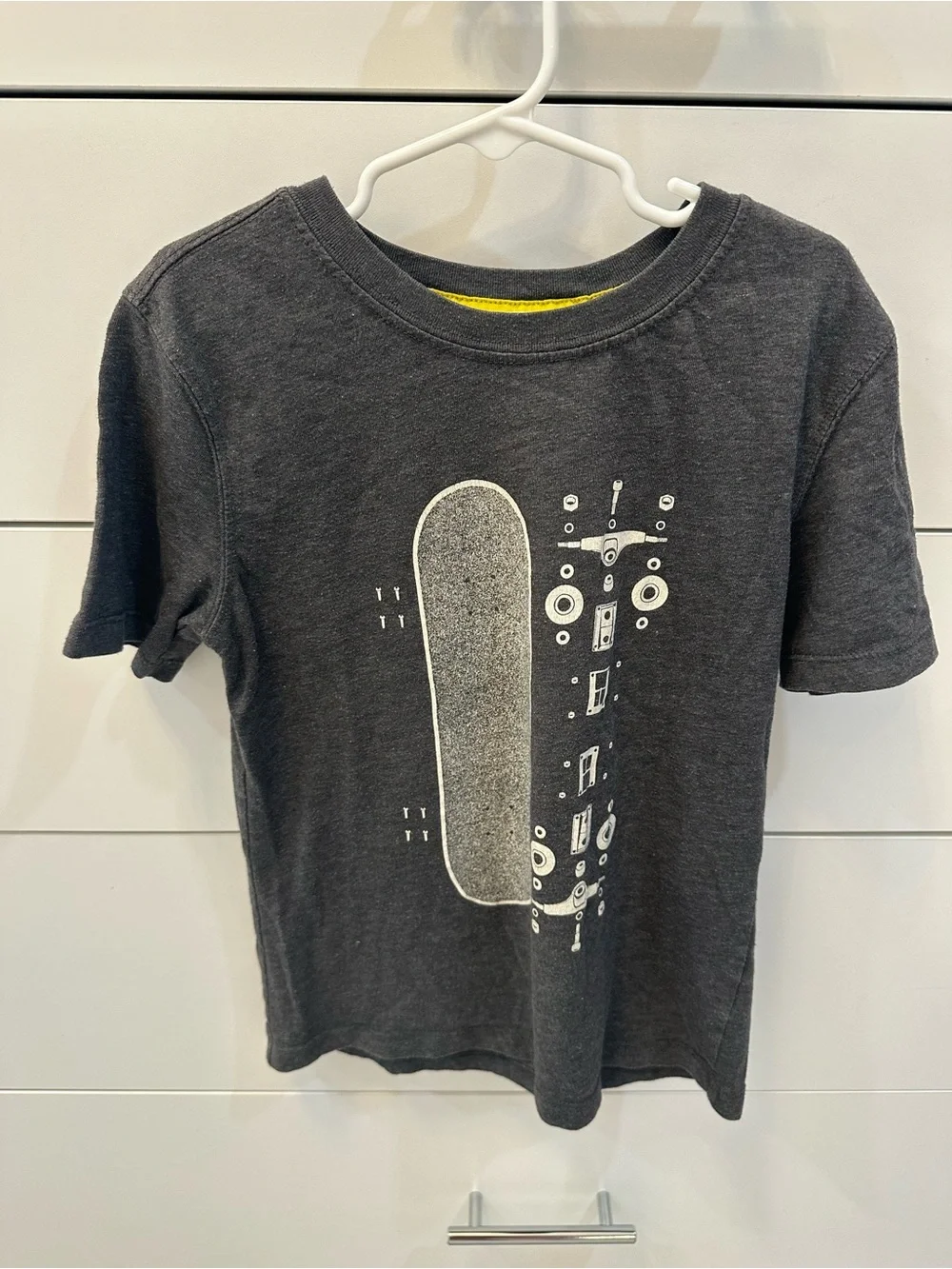 Gap Boys' Skateboard Graphic Tee Size S